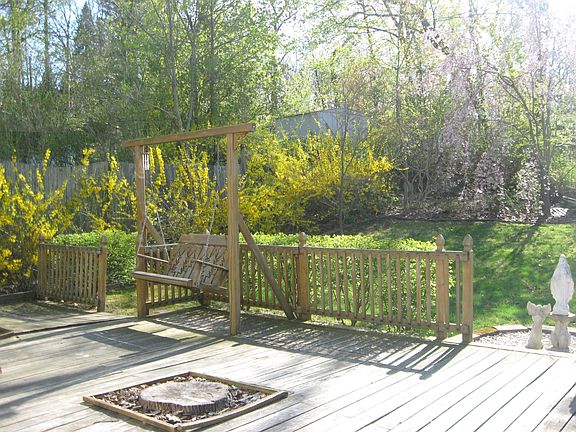 Private yard and deck 