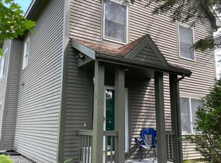 18 West St UNIT 2, Freeport, ME 04032