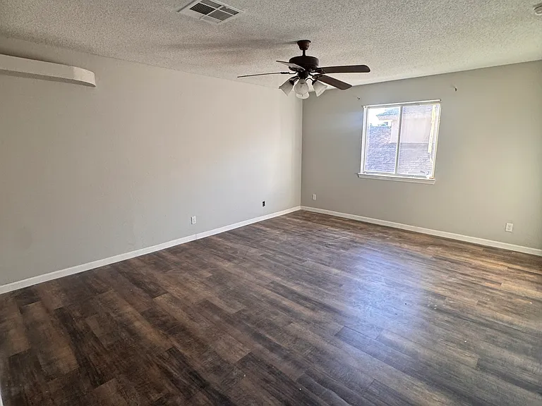 4121 Tierra Bronce Dr — Photo 10