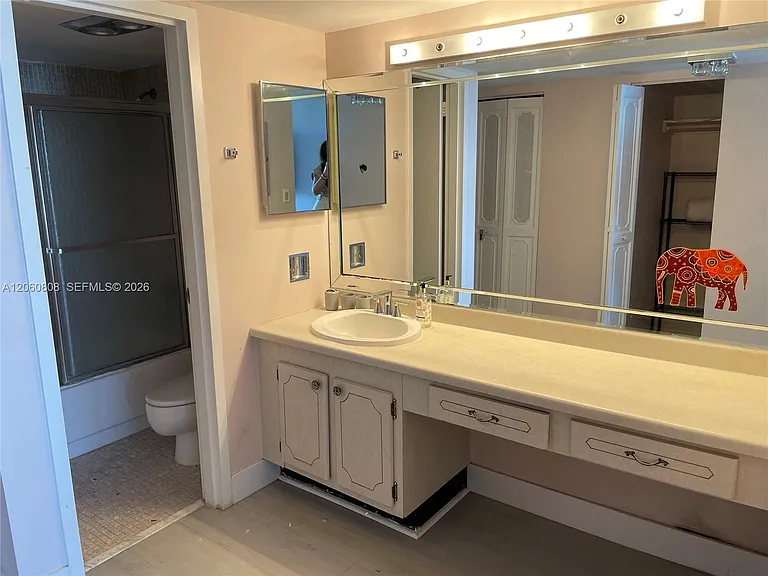 3375 N Country Club Dr #803 — Photo 14