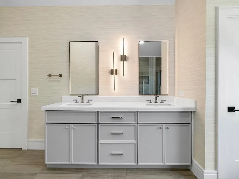 1281 E Main St #3 — Photo 19