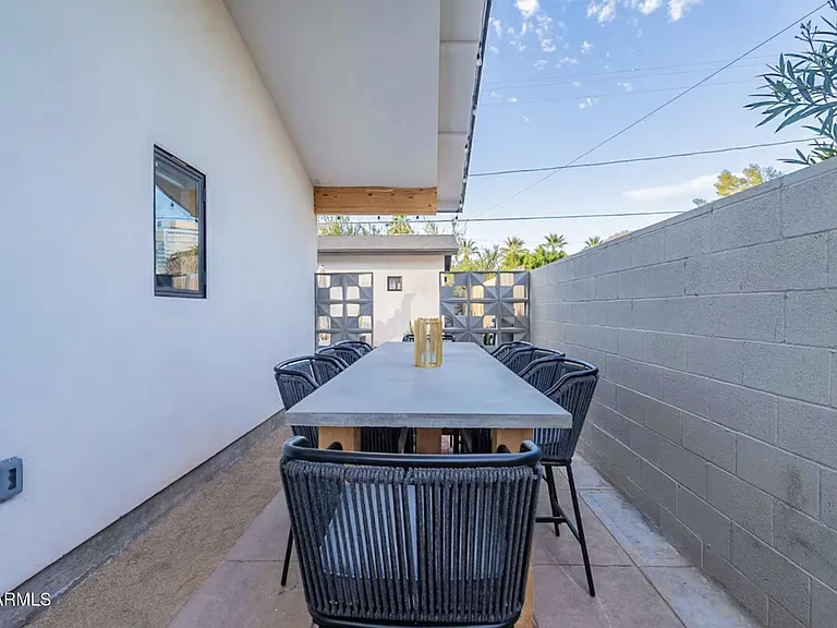 68 W Lewis Ave — Photo 31