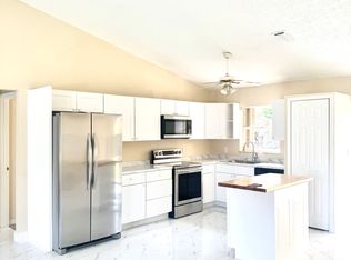 652 SW Sarazen Ave, Port Saint Lucie, FL 34953