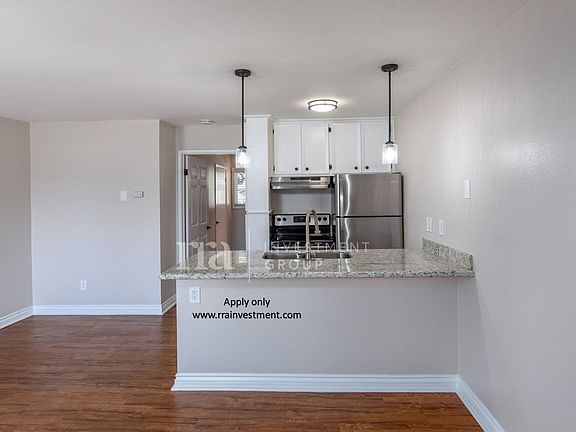 3rd image of 2407 Adams Ave APT 14