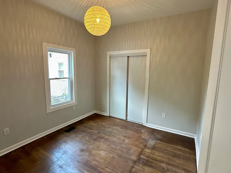 1619 Starkweather Ave #1 — Photo 4