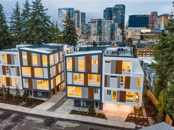 10672 SE 2nd St, Bellevue, WA 98004