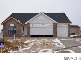 941 Sturbridge Trl, O'Fallon, IL 62269