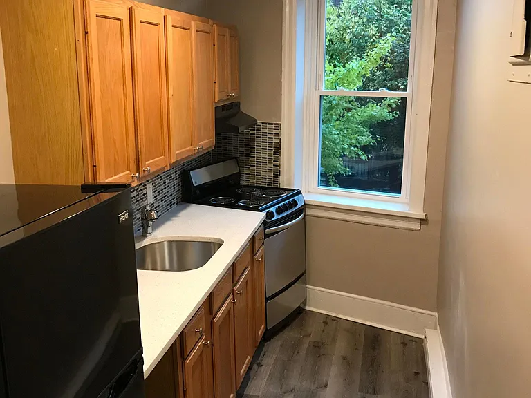 Franklin Court — Photo 27