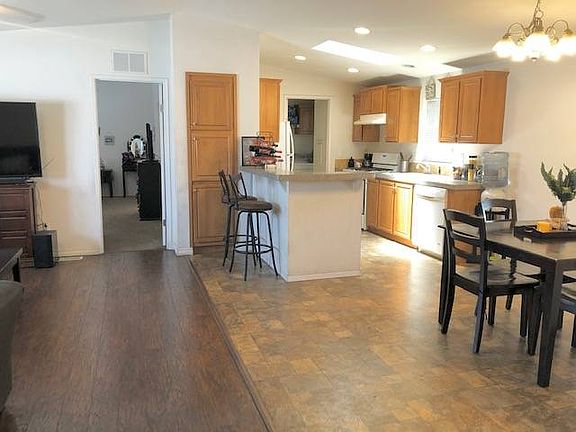 4th image of 2717 Arrow Hwy Space 14
