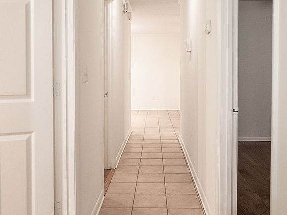2nd image of 17 Prince William Dr