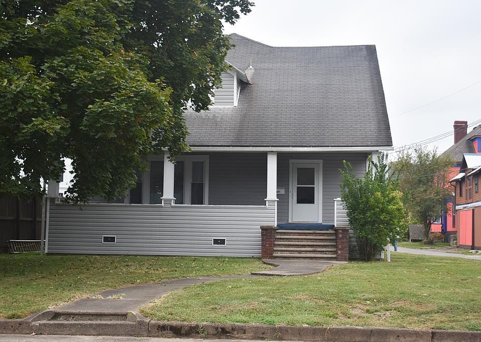 1st image of 471 Maple Ave