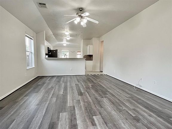 3rd image of 4703 Garden Meadow Dr