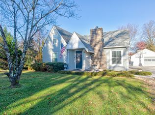 207 Hillcrest Dr, Knoxville, TN 37918