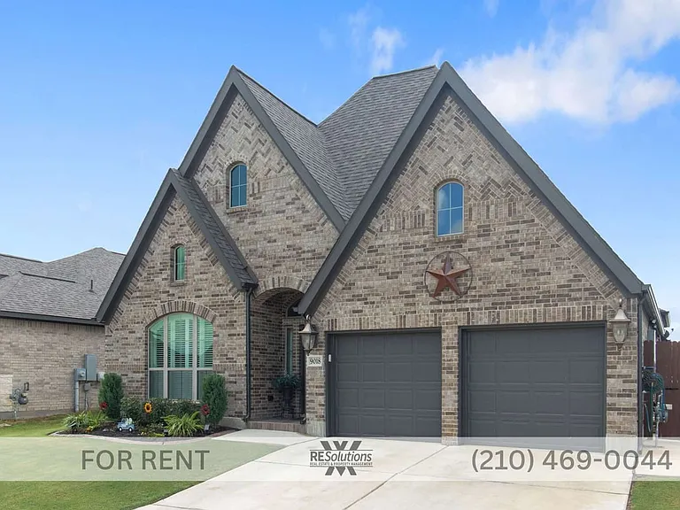 9018 War Wagon Ln — Photo 4