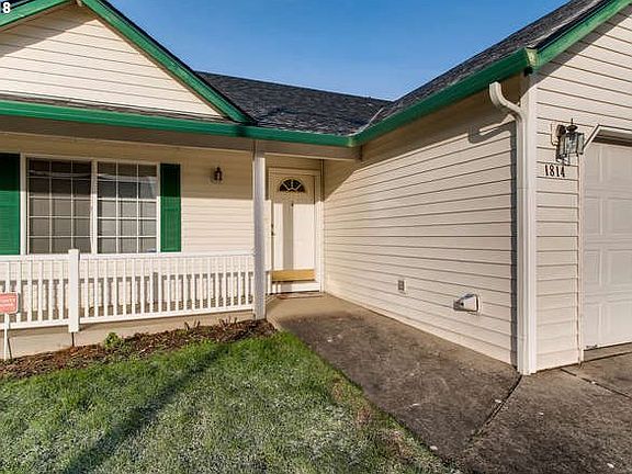 4th image of 1814 SE 187th Pl