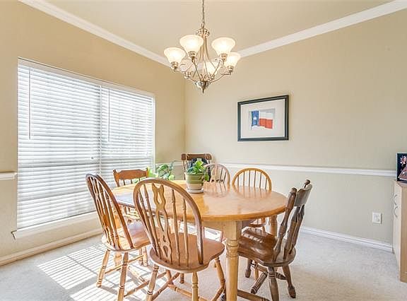 3rd image of 321 Rock Meadow Dr