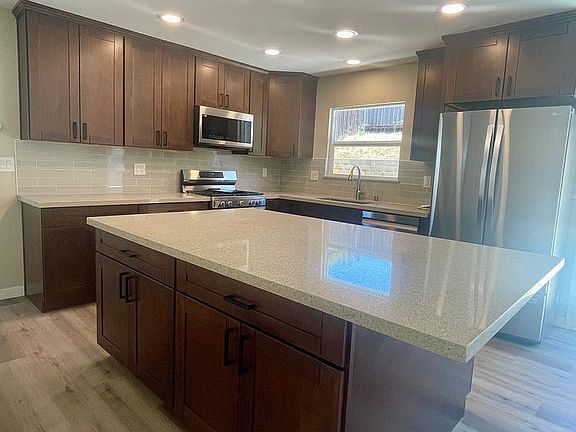 3rd image of 4820 Mount Hay Dr