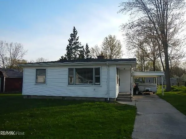 212 William St, Harsens Island, MI 48028