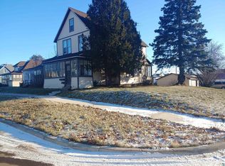 730 6th Ave, Two Harbors, MN 55616