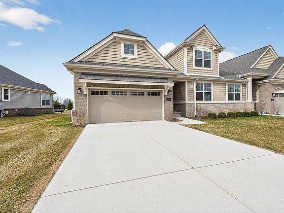 3rd image of 3736 Chatham Pl #6
