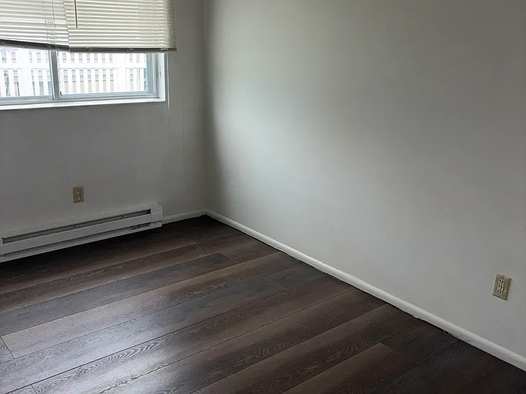 2812 Schumacher Ln #5 — Photo 5