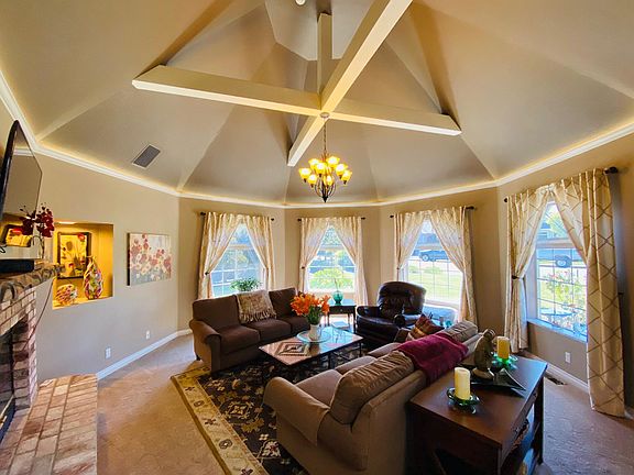 4th image of 5781 Matsen Way