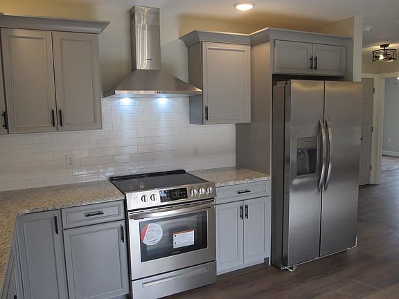 5th image of 506 Grubert Ave