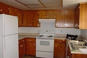 2nd image of 1049 E 3rd Ave APT B
