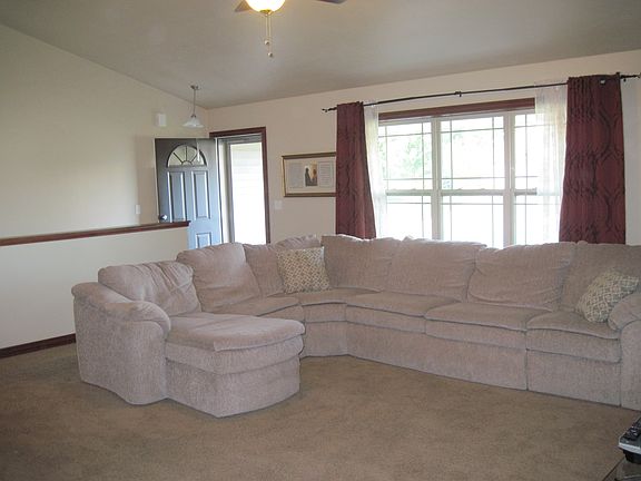 3rd image of 1566 Elk Trail Ct