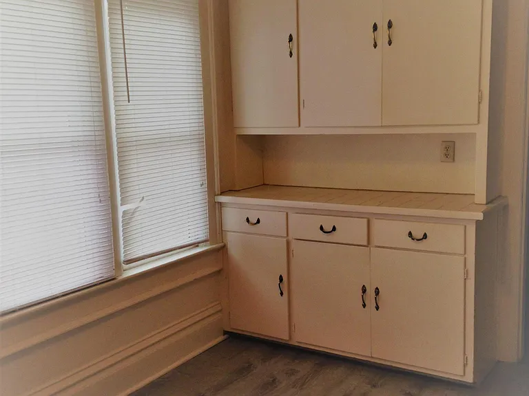 1140 Lawe St #L — Photo 2