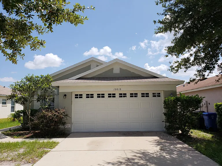 13616 Silver Charm Ct — Photo 2