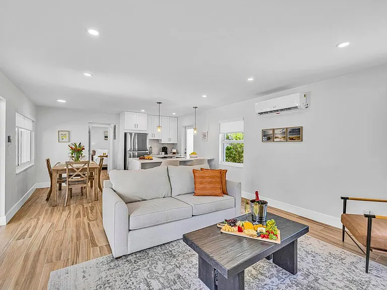 347 N Birch Rd #1-9 — Photo 10