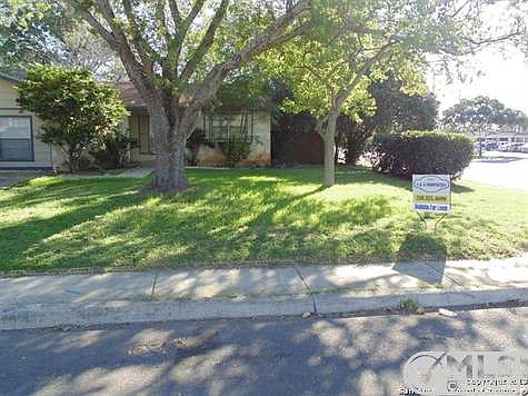 1st image of 5902 Cliffmore Dr