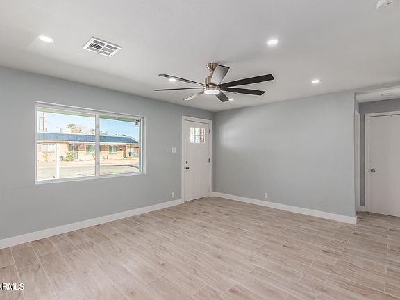 5th image of 3743 W SAN MIGUEL Avenue
