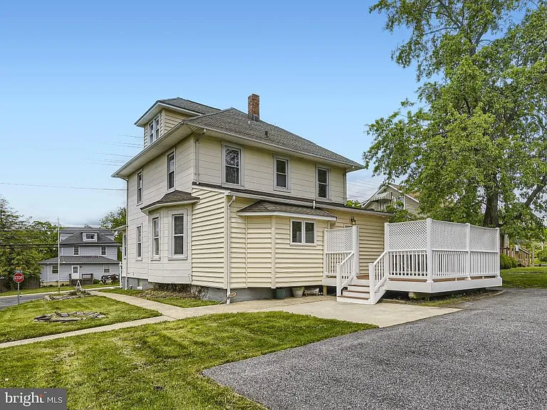 3201 E Joppa Rd — Photo 25