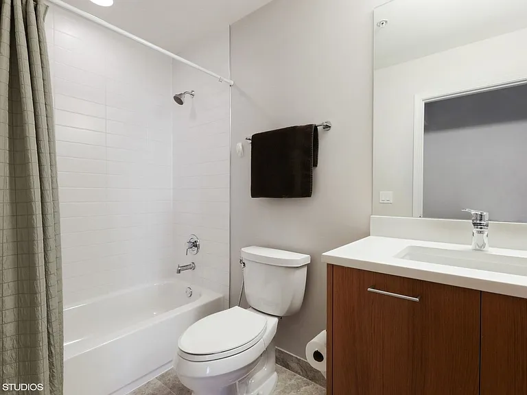 1901 S Calumet Ave #2805 — Photo 9