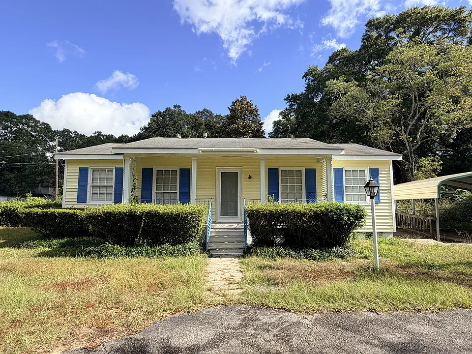 1031 Oakland Dr