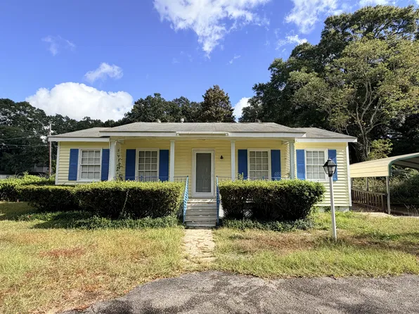 1031 Oakland Dr, Mobile, AL 36609