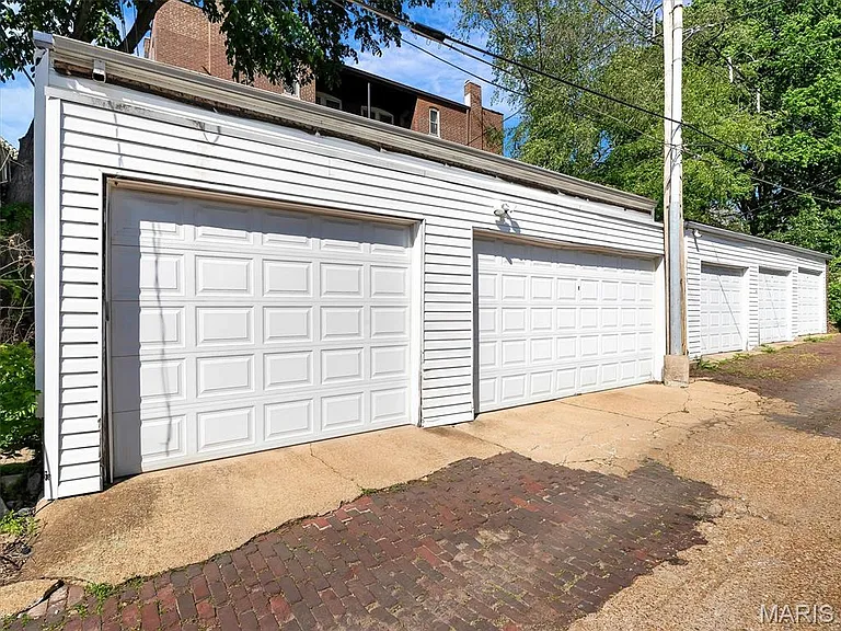 3548 Victor St #2W — Photo 26
