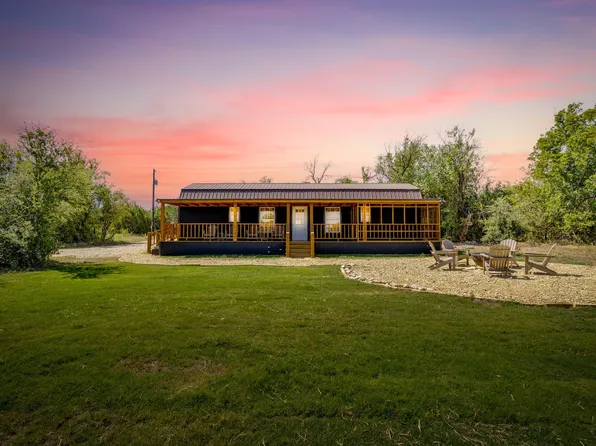 1274 County Road 110, Hamilton, TX 76531