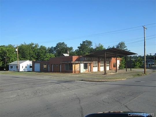 1st image of 619 S Aspen St