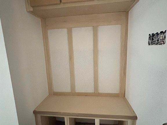 5th image of 740 Grand Valley Loop