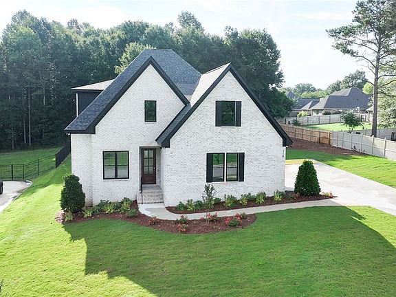 2nd image of 118 Coachmans Dr