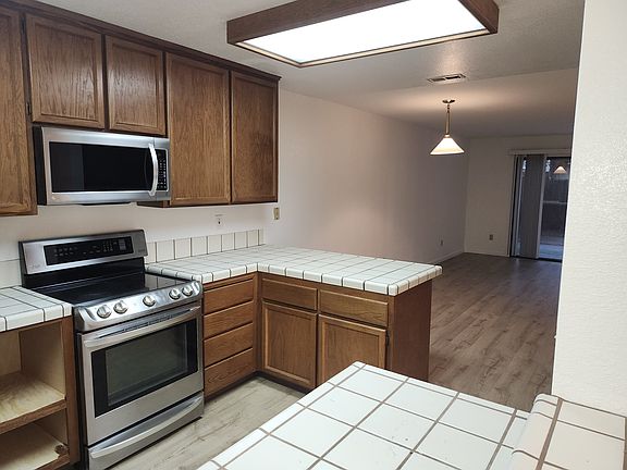 2nd image of 5 San Paulo Ct