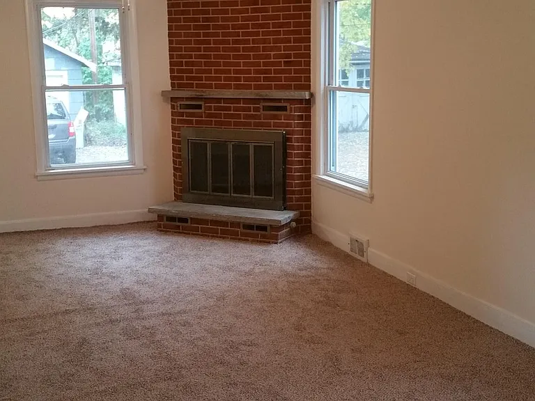 172 Cedarwood Ter — Photo 11