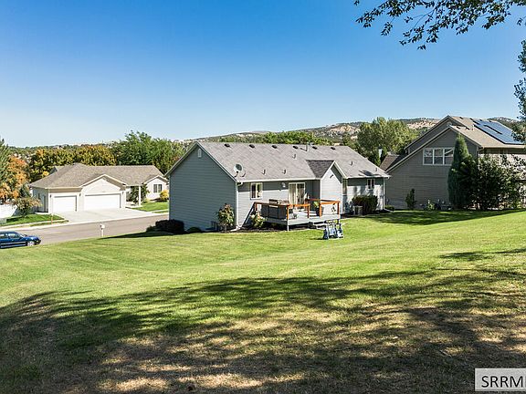2nd image of 2387 Gail Dr