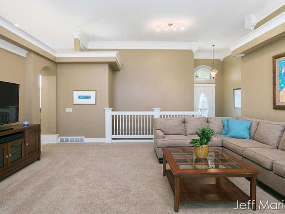 5th image of 2396 Shadowlane Dr NE