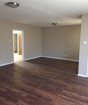 4th image of 3109 W Illinois Ave