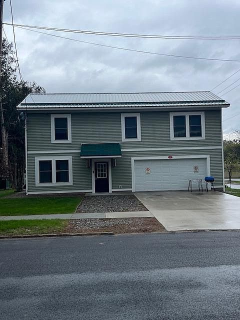 1st image of 23 Vine St