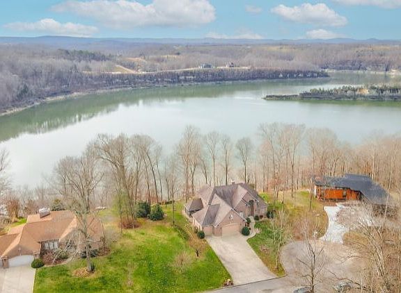5th image of 336 Lake Cliff Dr